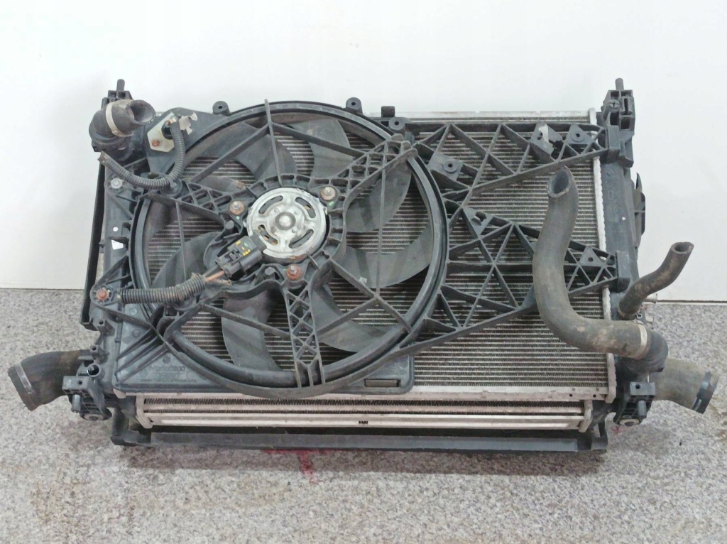 Радіатор води кондиціонера інтеркулер вентилятор 1.4 t fiat bravo 2 Недорого