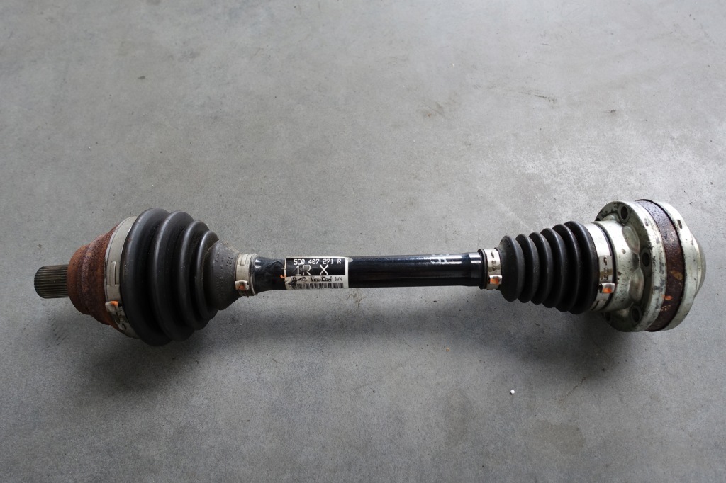 фото №1, Vw beetle 5c 2.0 tsi dsg приводной вал левая