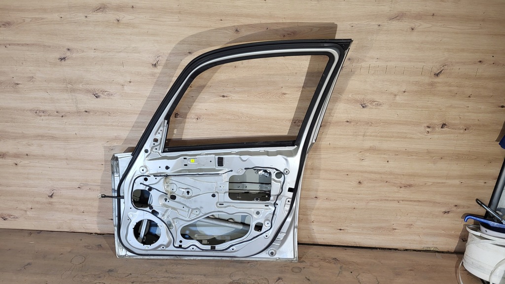 фото №13, Дверь правый перед suzuki sx4 i sedici 06- z2s