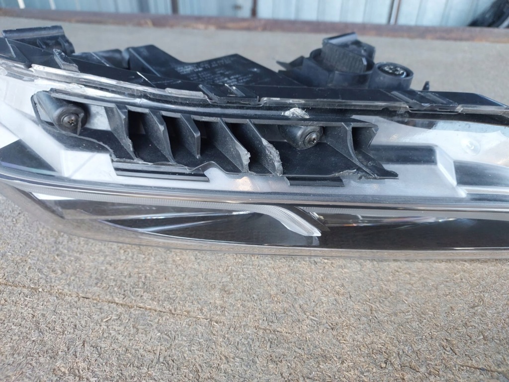 Фара led перед drl hyundai santa fe iv 92207-s ліва в Україні