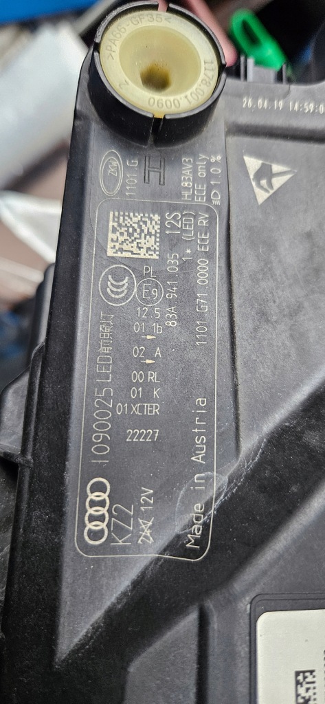 фото №10, Перед audi q3 83a s-line капот бампер wzm. крила накладки лампи