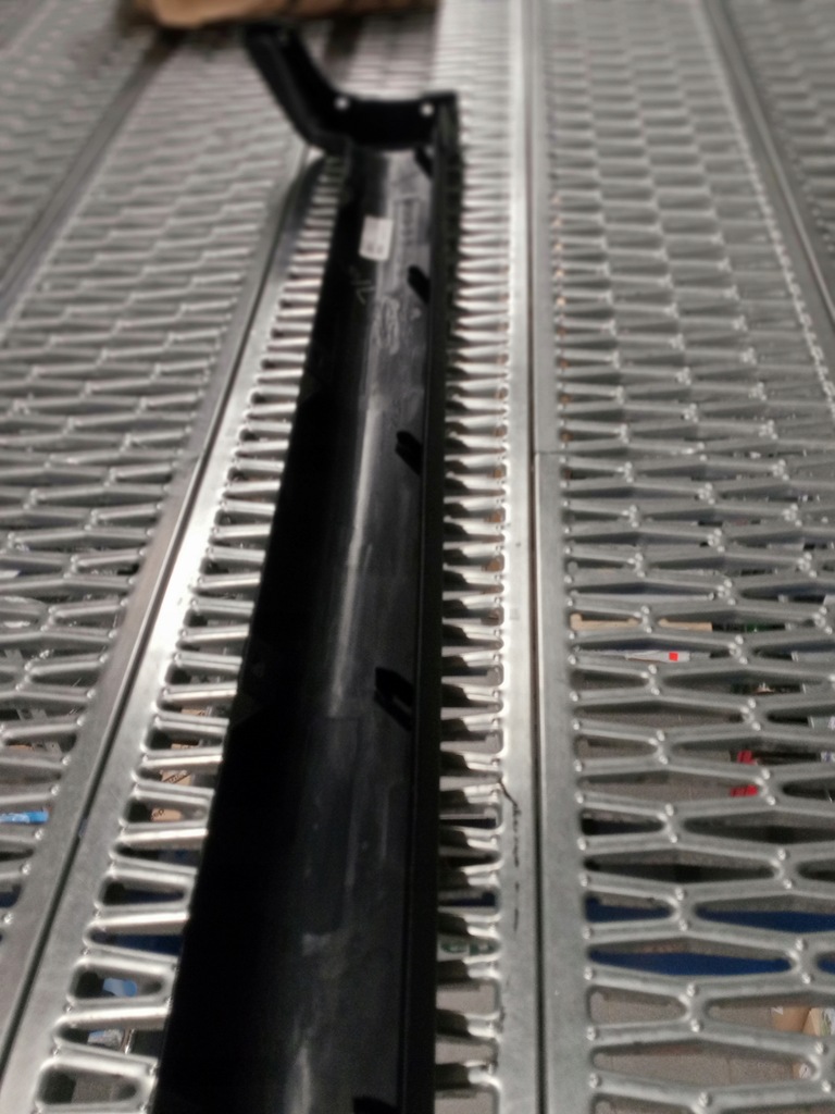 фото №6, Обшивка поріг праве dodge nitro оригінал чорні