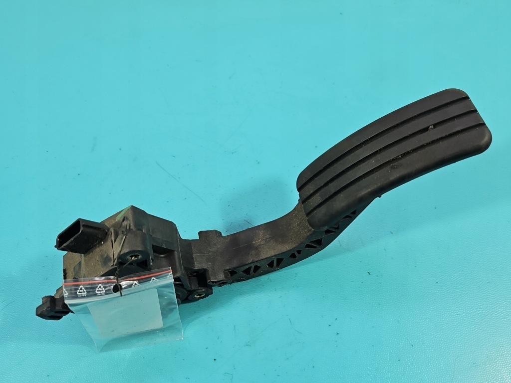 Купить Педаль газа потенциометр renault trafic iii 180027179r 2.0 dci