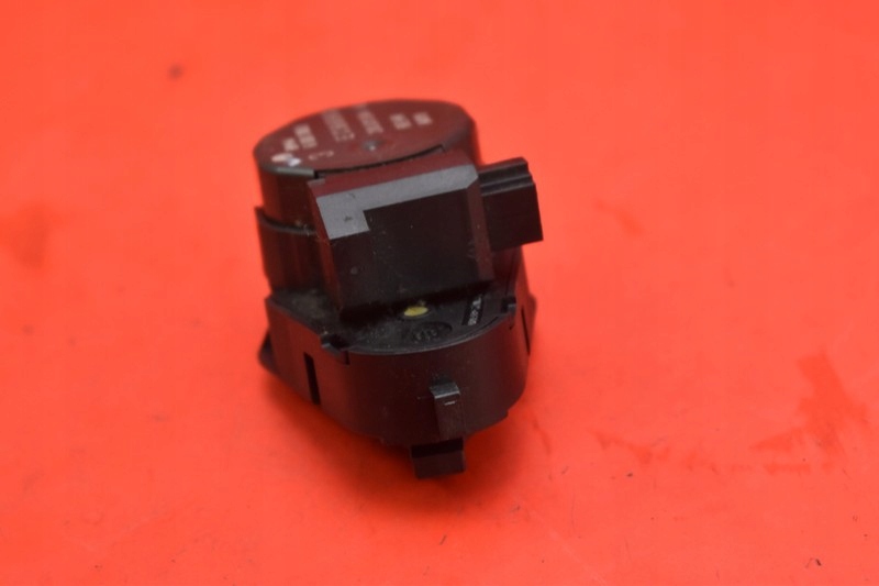 фото №5, Моторчик отопителя bmw e60 e61 04r