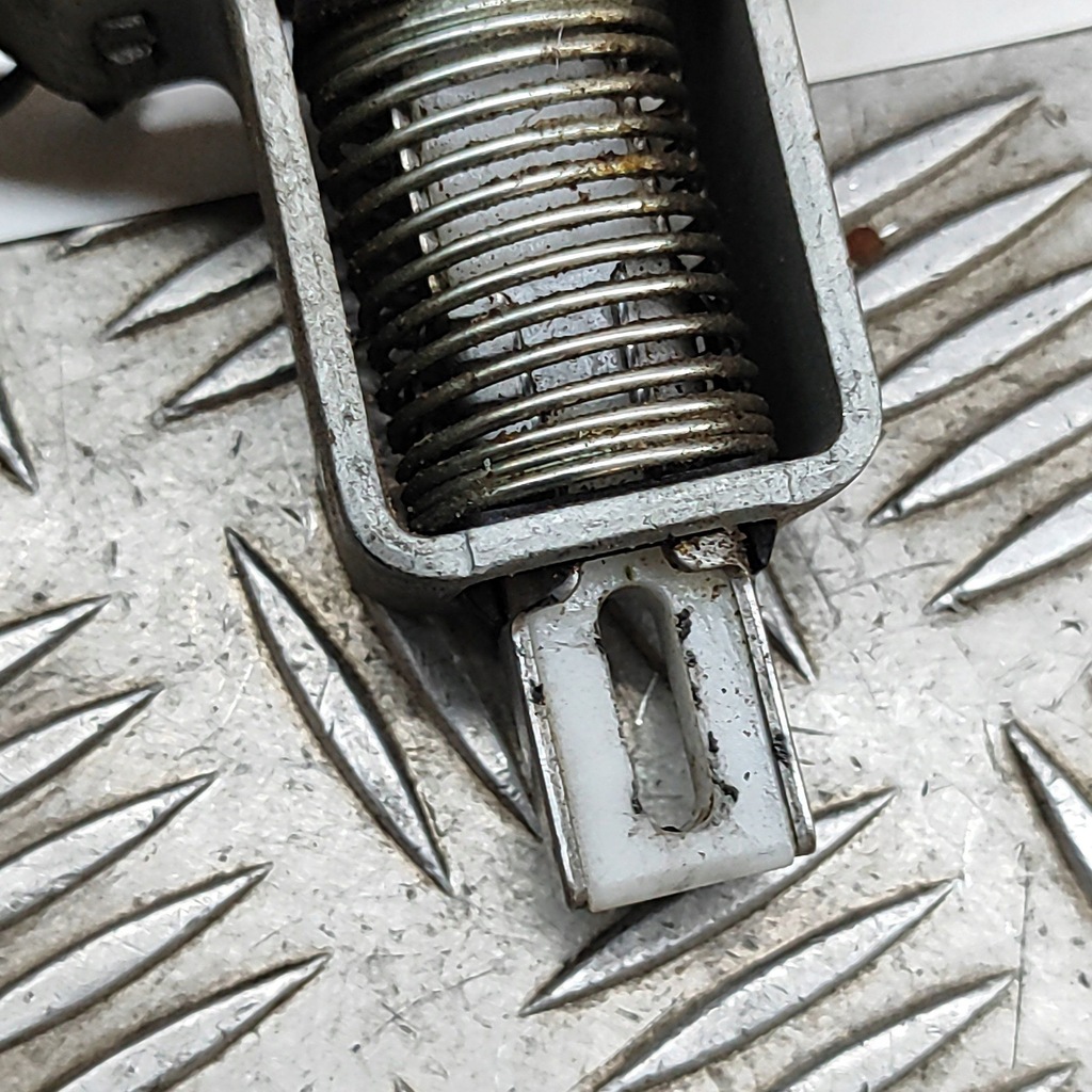 фото №6, Nissan navara d23 2017 засов замка дверь задних