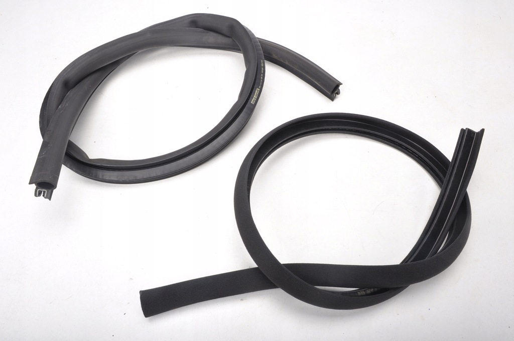 фото №1, Mclaren 650s прокладка дверь левый перед