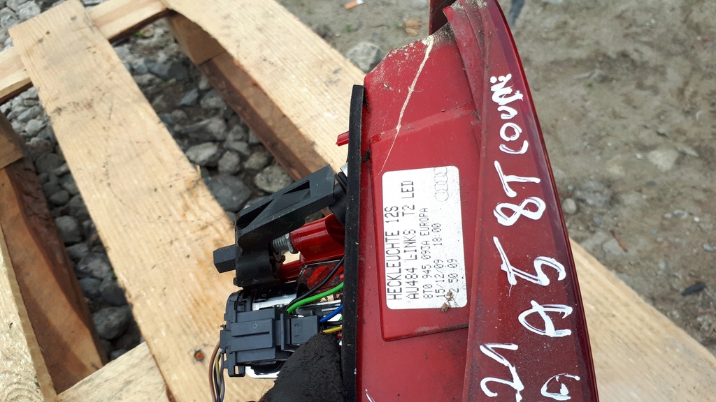 фото №16, A5 8t лампа led ліва задня w кришка 8t0945093a