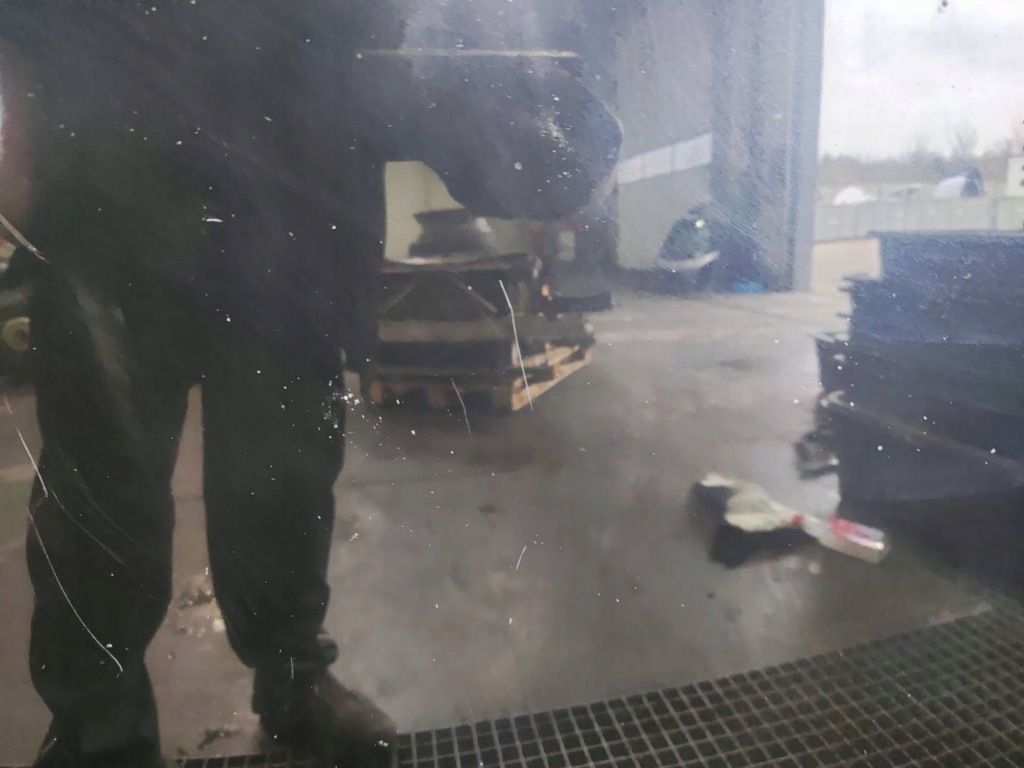 Капот крышка двигателя lz9w audi a6 c5 3.0 v6 avant универсал Киев