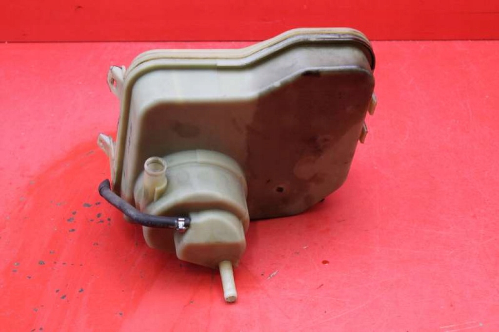 фото №6, Бачок усилителя 9636068780 citroen c5 1 i 2.0 hdi 136 km 01-04