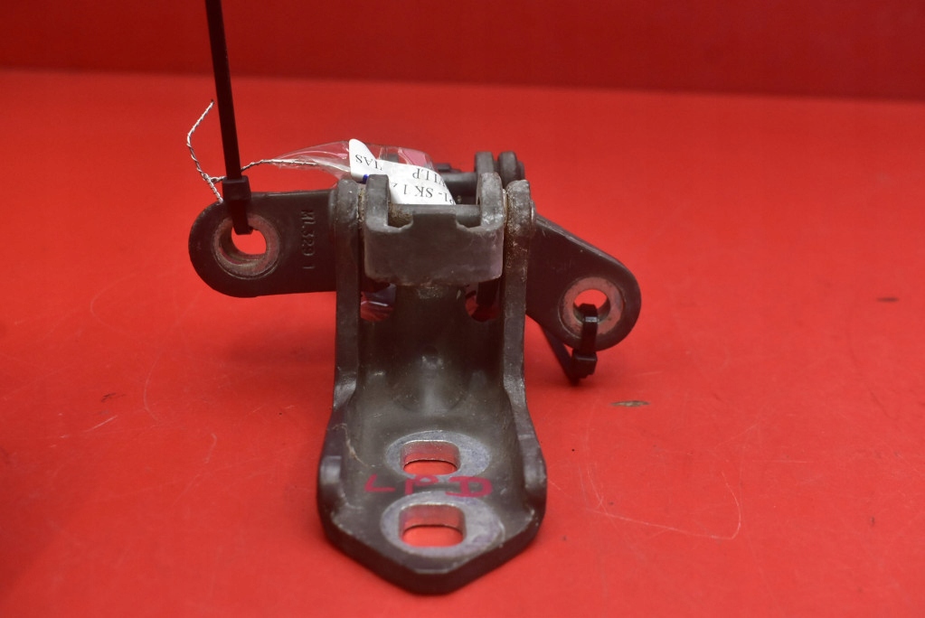 фото №8, Петля петли дверь левый перед chevrolet hhr 1 i 05-11