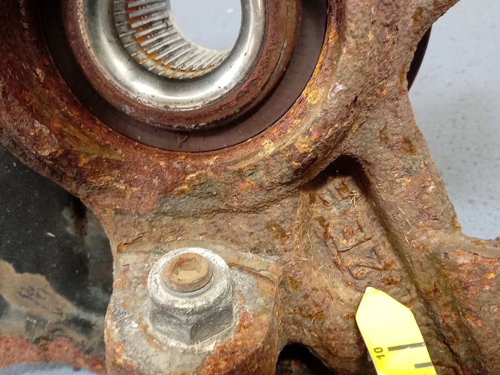 фото №4, Skoda rapid 1.2 tsi поворотний кулак ліва перед