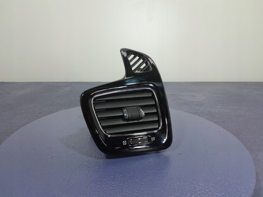 фото №1, Jeep compass ii 17- ґрати обдув повітря праве eu 5ut65dx8ab