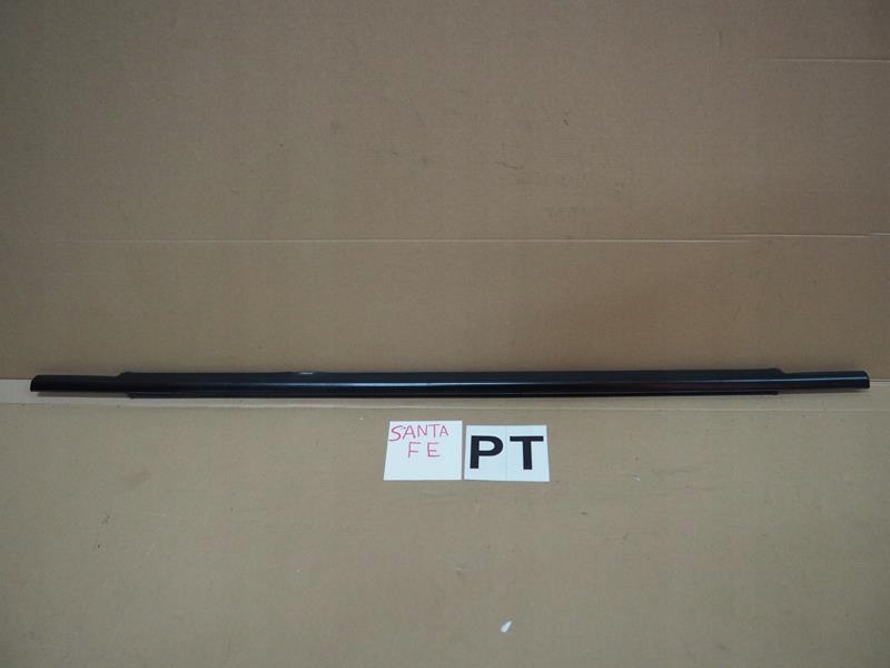 фото №1, Молдинг уплотнитель правый задняя hyundai santa fe ii