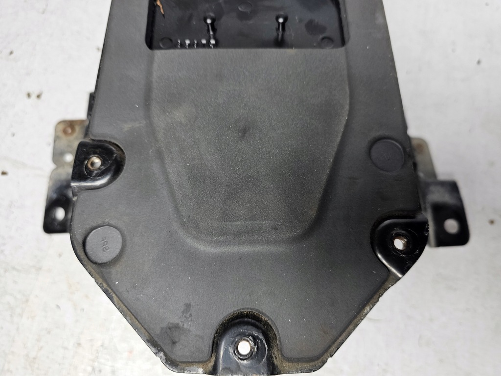 фото №10, Chrysler 200 15- кронштейн кронштейн плита рычаг переключения передач 85873 usa