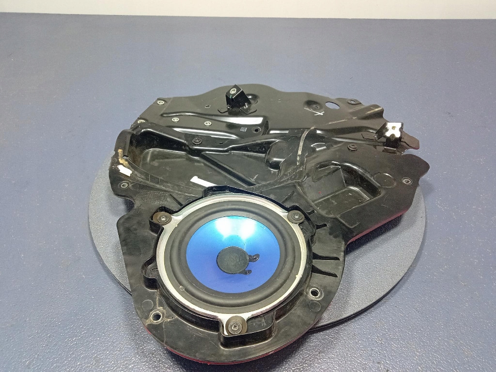 фото №1, Maserati levante динамик дверь задняя левый задний 6700363680