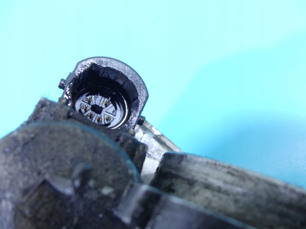 фото №8, Дросельна заслінка mercedes w220 1121410025 3.2 v6