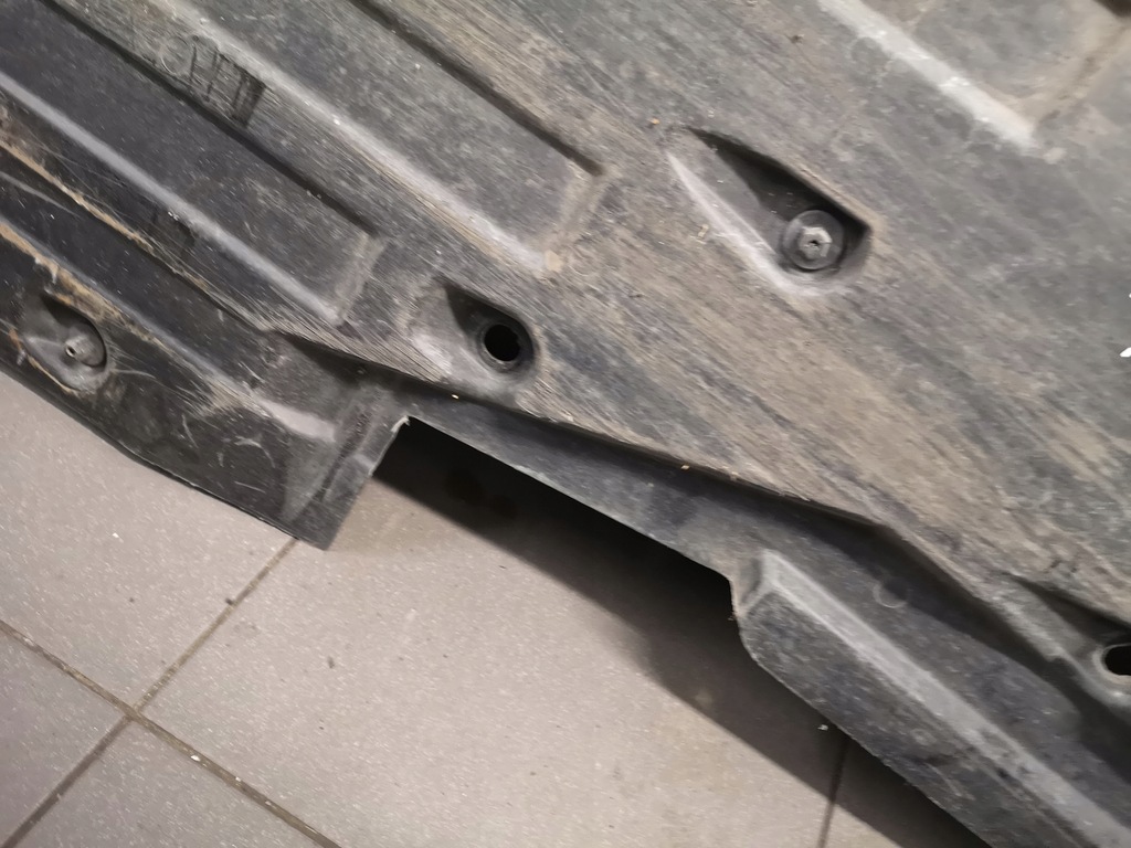 фото №12, Захист підвіска права audi a8 d3 4e0825206g