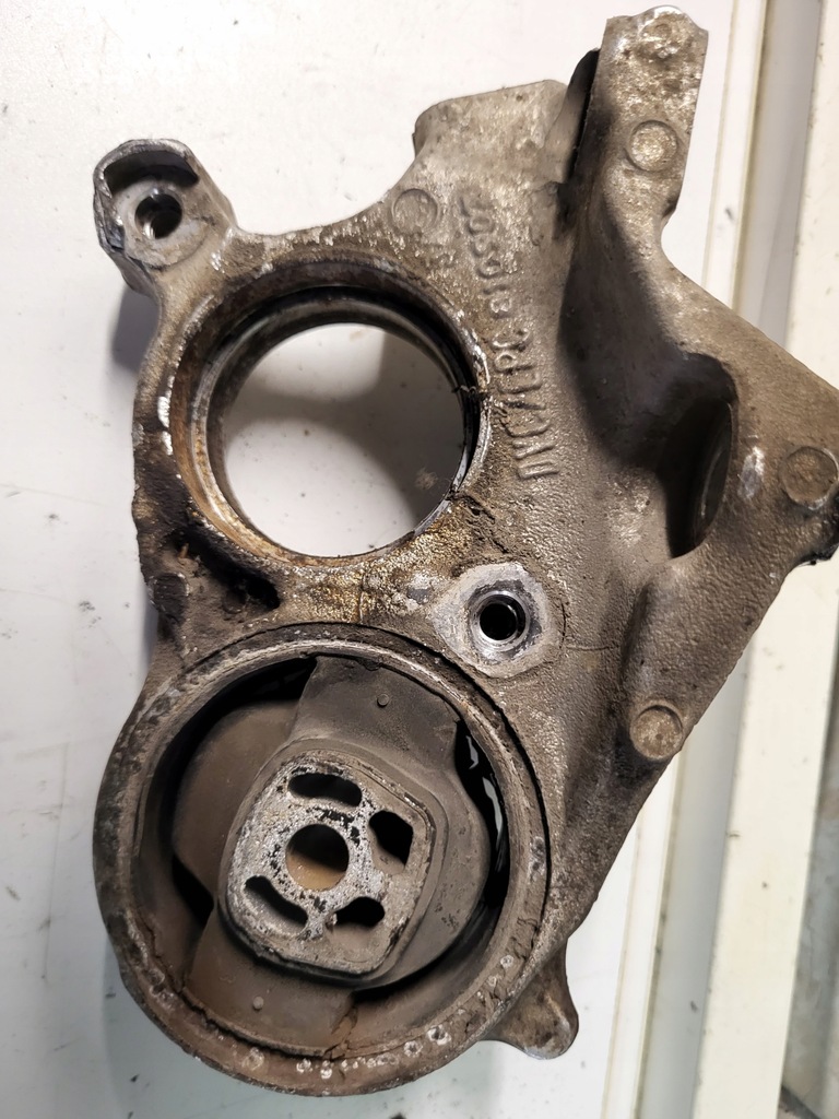 фото №8, Опора полуось peugeot 308 t7 1.6 vti