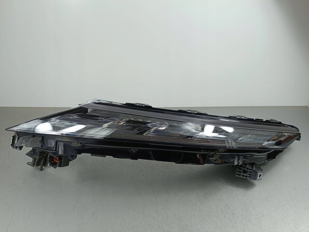 Купить 2023 mitsubishi outlander iv фара 8310a043