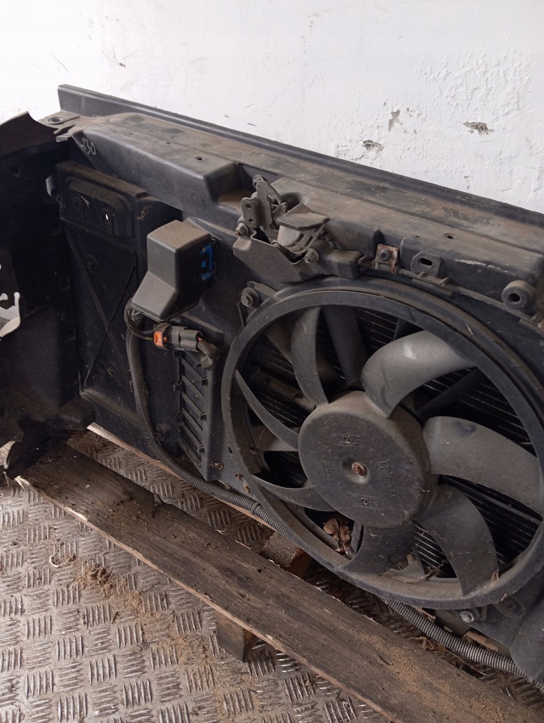 Citroen c4 2 1.6 b комплект радиатор вентилятор вязкостная муфта конденсатор радиатор Киев