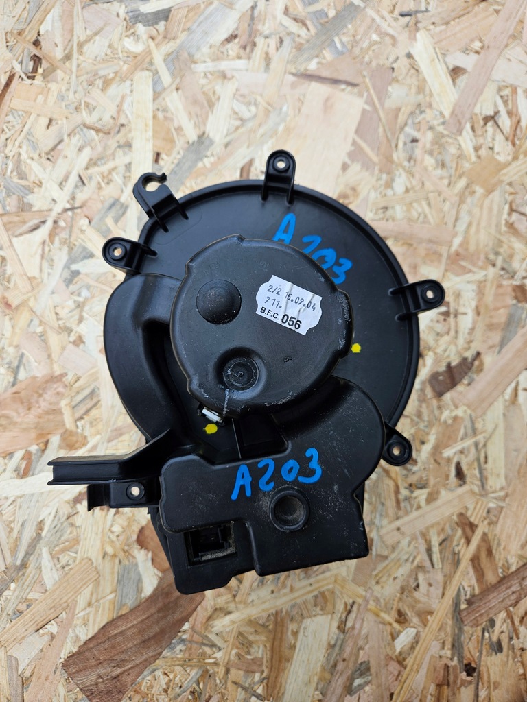 фото №10, Mercedes w203 вентилятор кабины eu