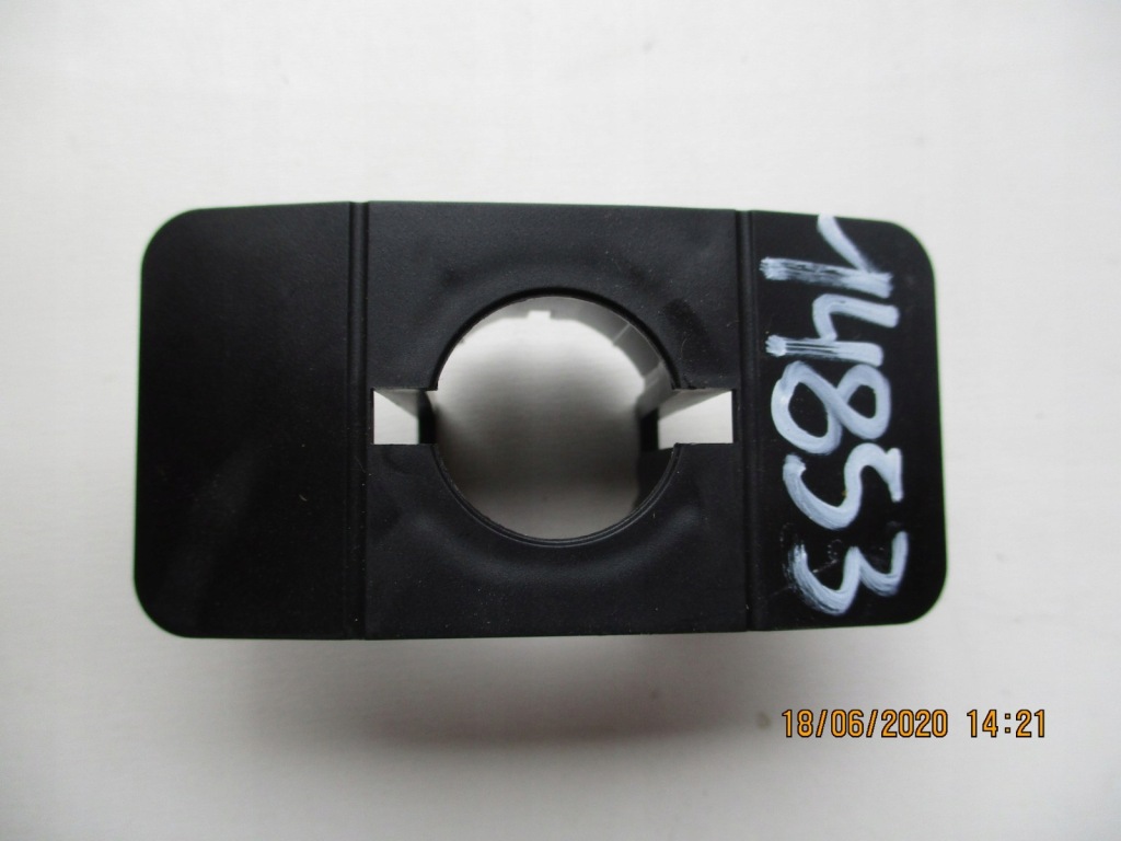 фото №1, Vw golf vii кронштейн датчика pdc