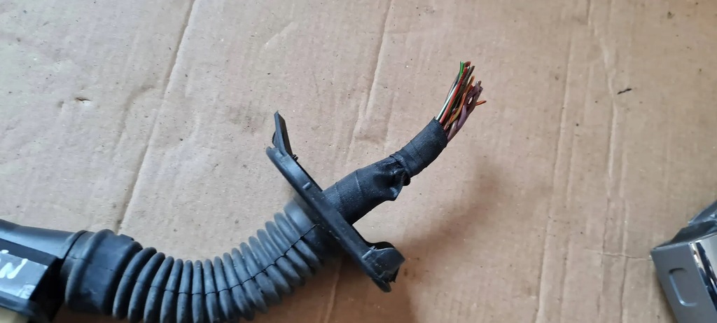 фото №5, A6 c7 4g lift штекер колодка дверь перед 4h0972702 s7 4g a7