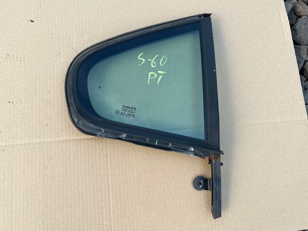 фото №1, Правая задняя стекло дверь треугольник volvo s60 1999-2004