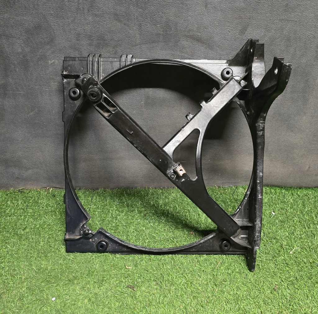 фото №1, Корпус вентилятора левая porsche 911 992