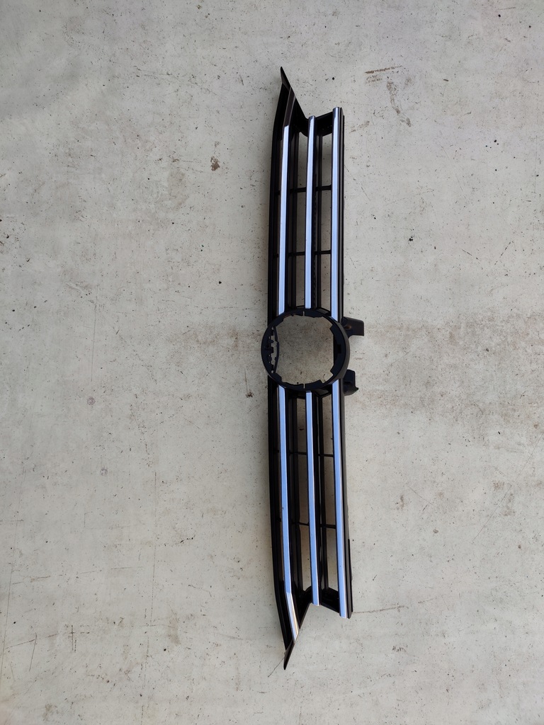 фото №1, Решётка радиатора решётка радиатора хром vw touran iii 15- 5ta853653b