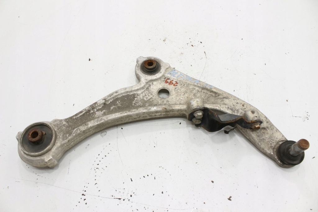 фото №1, Nissan altima l32 рычаг правый перед