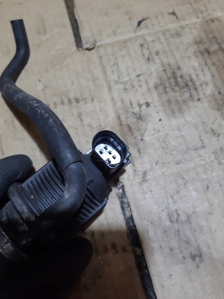 фото №5, Audi a3 8p 1.6 8v клапан egr 06a131501j