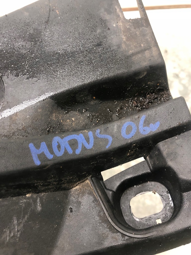 фото №8, Жабо renault modus 8200213680