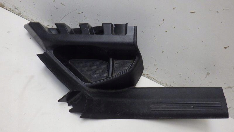 фото №1, Молдинг накладка порог правый задняя xc40 31469247