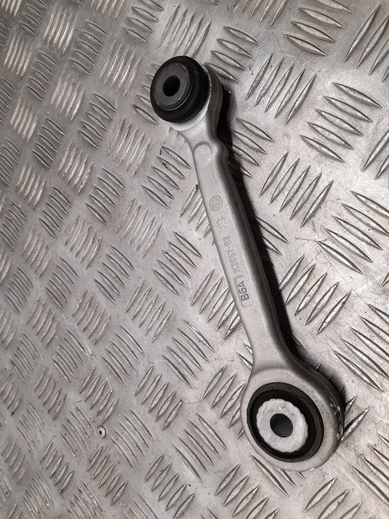 фото №1, Alfa romeo stelvio k206702 задня ліва поворотний кулак