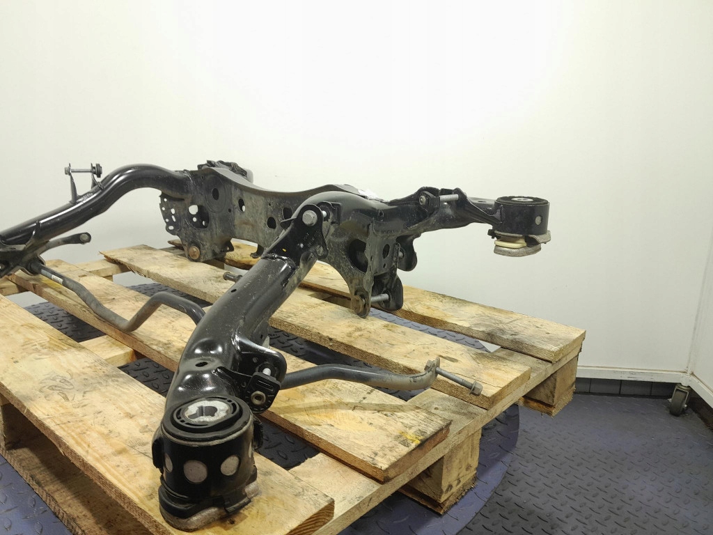 фото №5, Audi a6 c8 sedan підрамник підрамник балка підвіска задня 4k0505315h