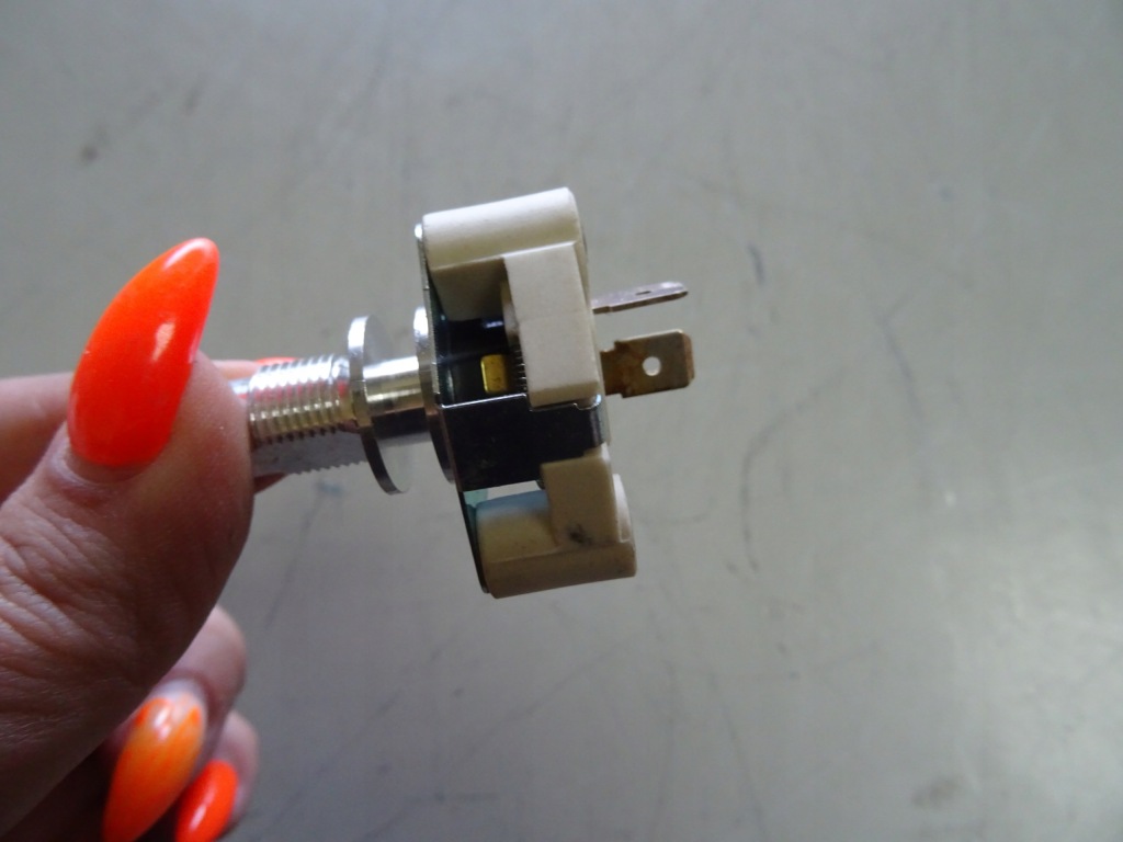 Потенциометр mercedes 814 a0005423425 oem в Украине