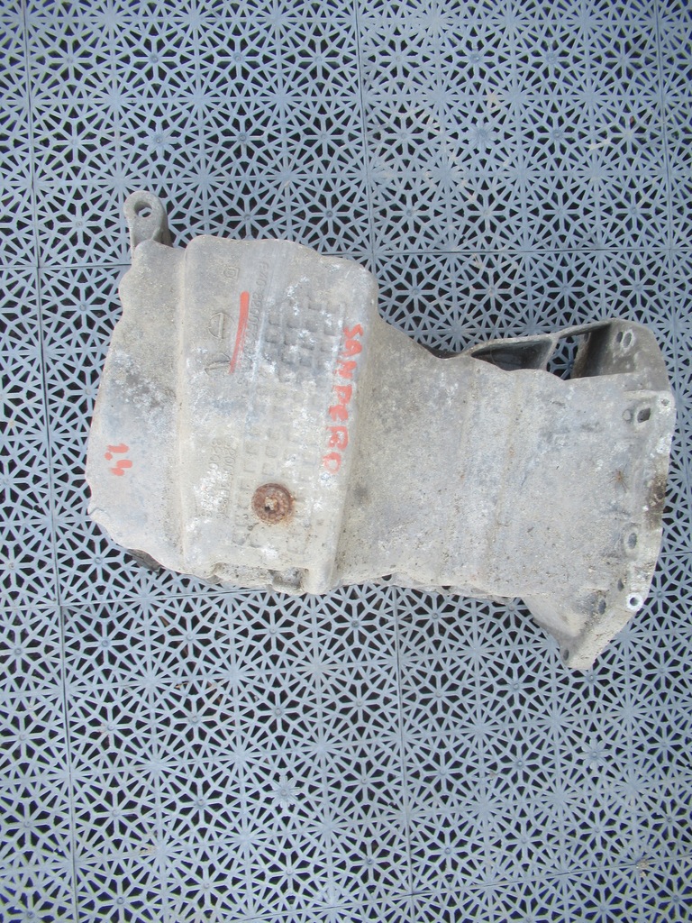 фото №1, Поддон масляная dacia sandero 1.4