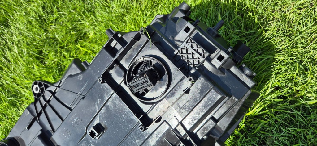 Porsche macan 95b рестайлінг  18-21 фара правий перед full led європа  оригінал Оригінал