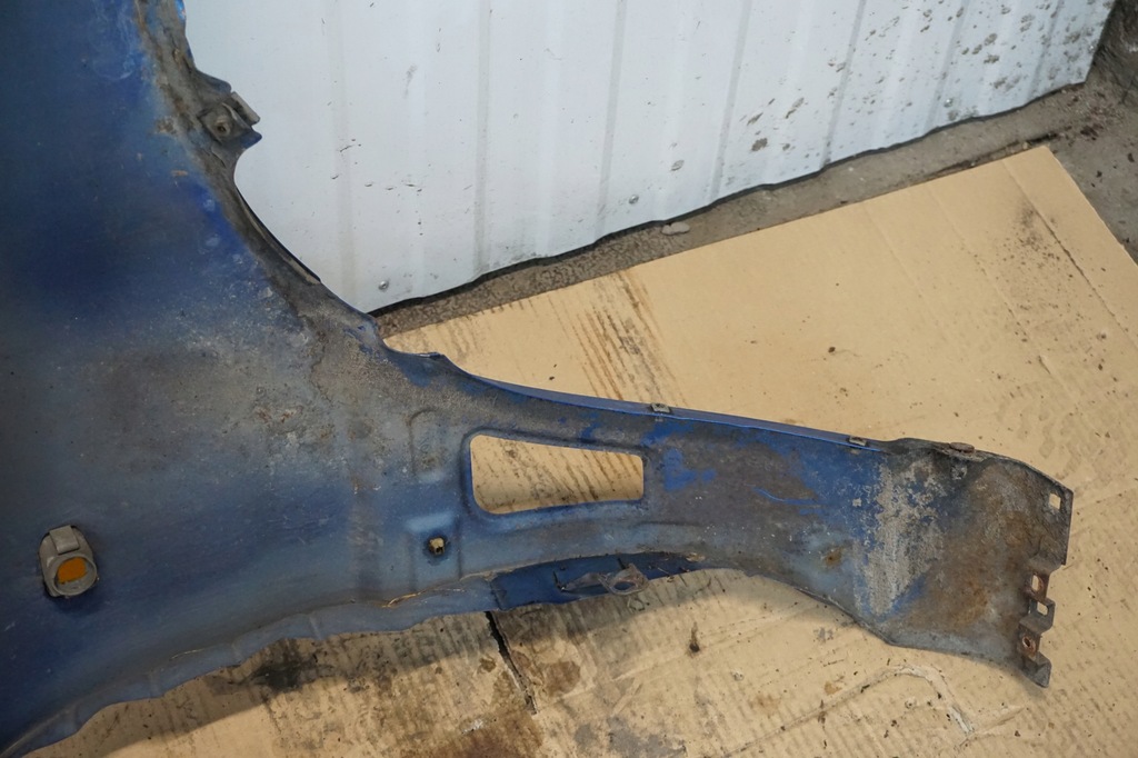 фото №12, Toyota rav4 крыло левый перед 94-00r