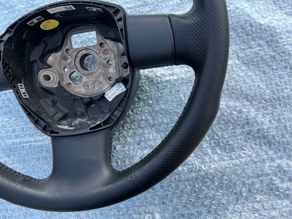 фото №11, Audi a3 8p воздуховод трёхспицевая кожа простроченная