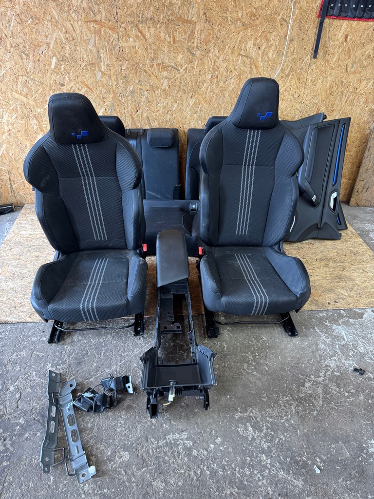 фото №1, Сидіння сидіння заднє сидіння обшивки renault megane iv gt line gt kombi hb