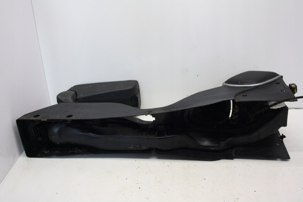 Туннель средний подлокотник alfa romeo gt 156038296 Недорого