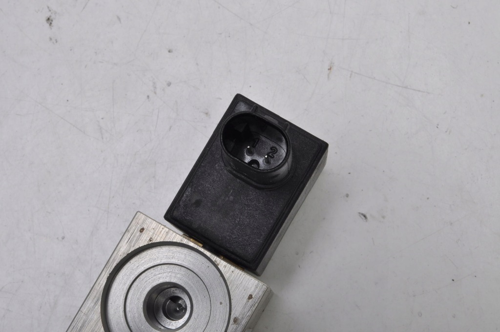 фото №6, Mercedes eqb x243 клапан расширительный кондиционера a2938301201q2