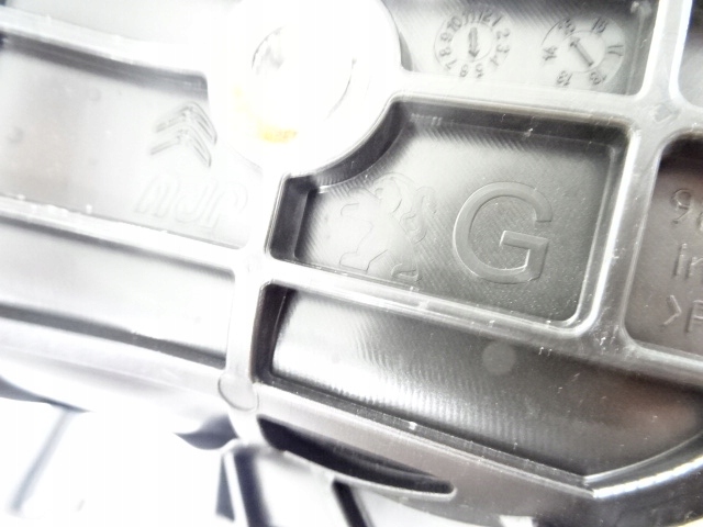 фото №6, Citroen c4 cactus левый направляющая кронштейн крыла передний