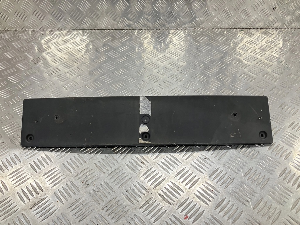 Купити Рамка підкладка під  номерний знак реєстраційна insignia b 17-