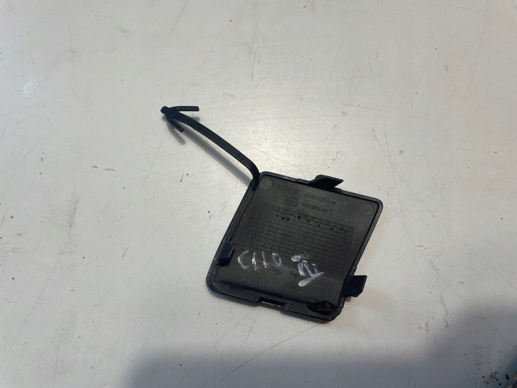 фото №2, Заглушка фаркоп renault clio iv перед