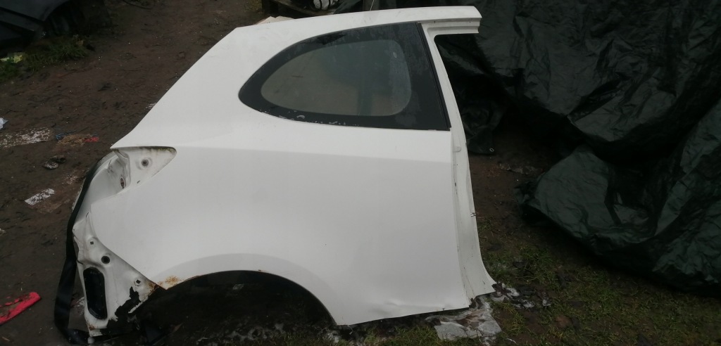 фото №1, Mazda 2 de 07-14 3d крыло правый задняя задний