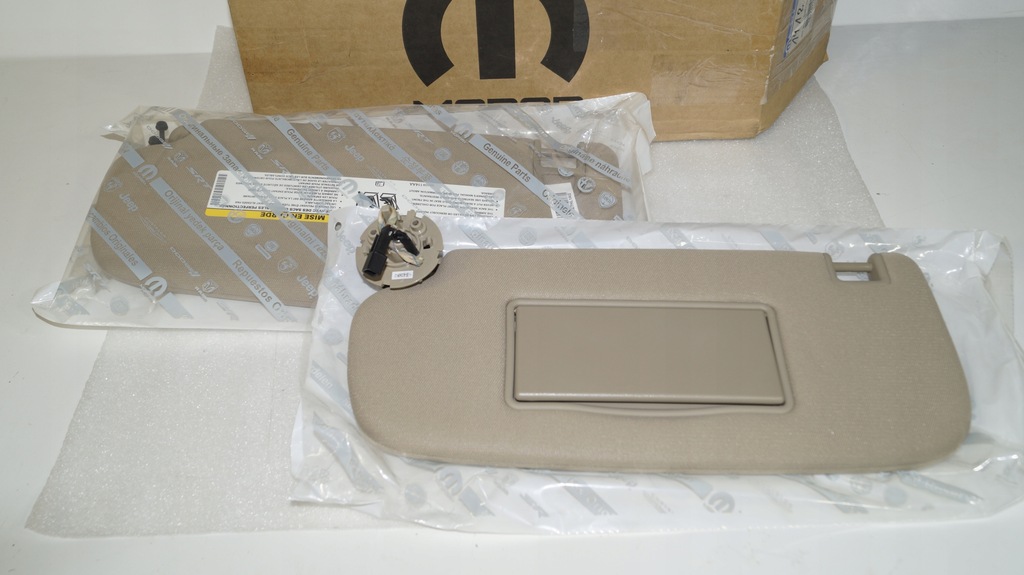 фото №1, Jeep grand cherokee iv nowe солцезащитный козырёк козырьки оригинальный номер