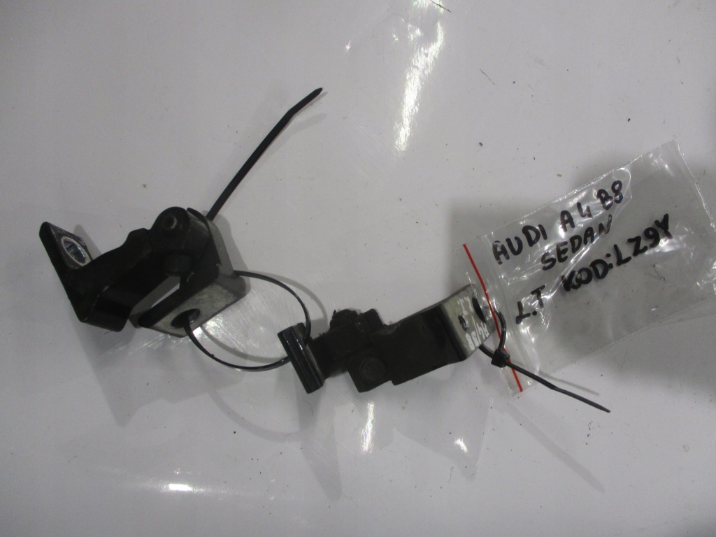 фото №1, Петля петли дверь задняя задний левый audi a4 b8 sedan lz9y